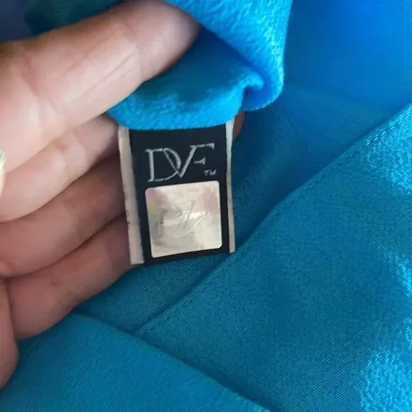 Diane Von Furtstenberg Two Toned Blue Mini Dress Women’s Size 4 - Picture 5 of 8